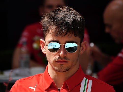Ferrari, il tuo nome è Carlo Leclerc Principe in Rosso grazie a Sainz jr scudiero