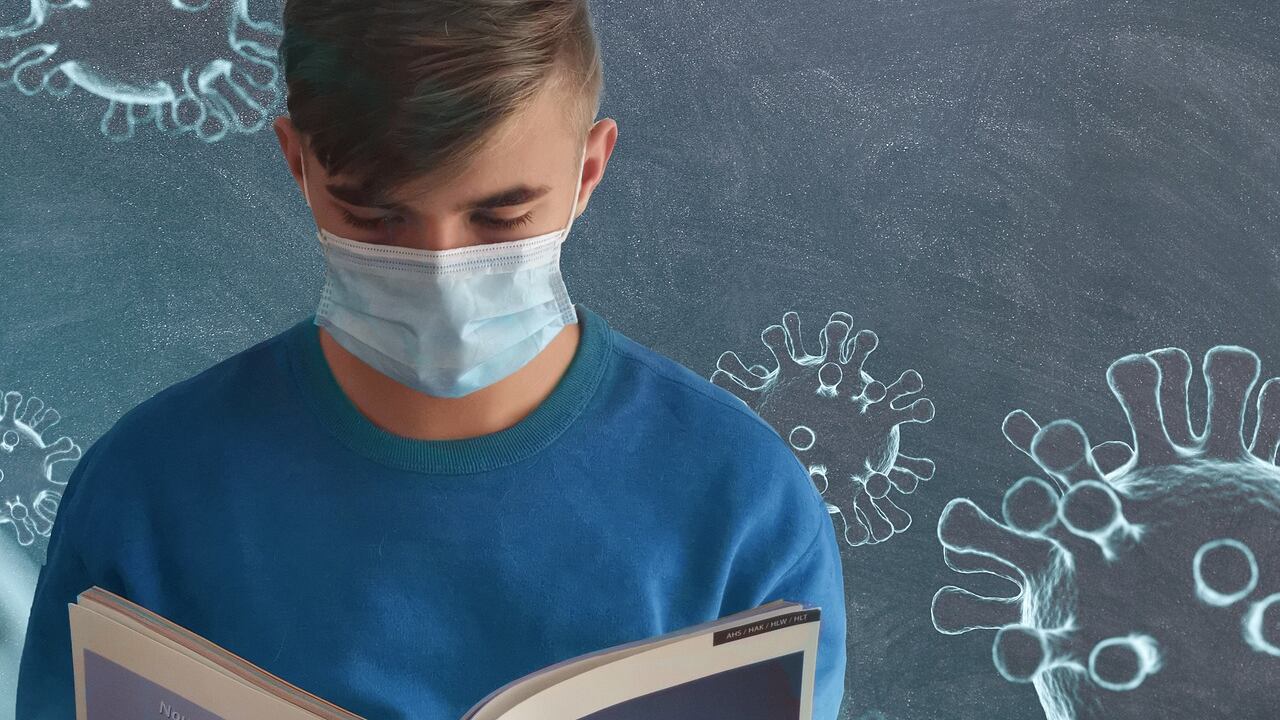Tribunali e proteste, scuola nel caos
