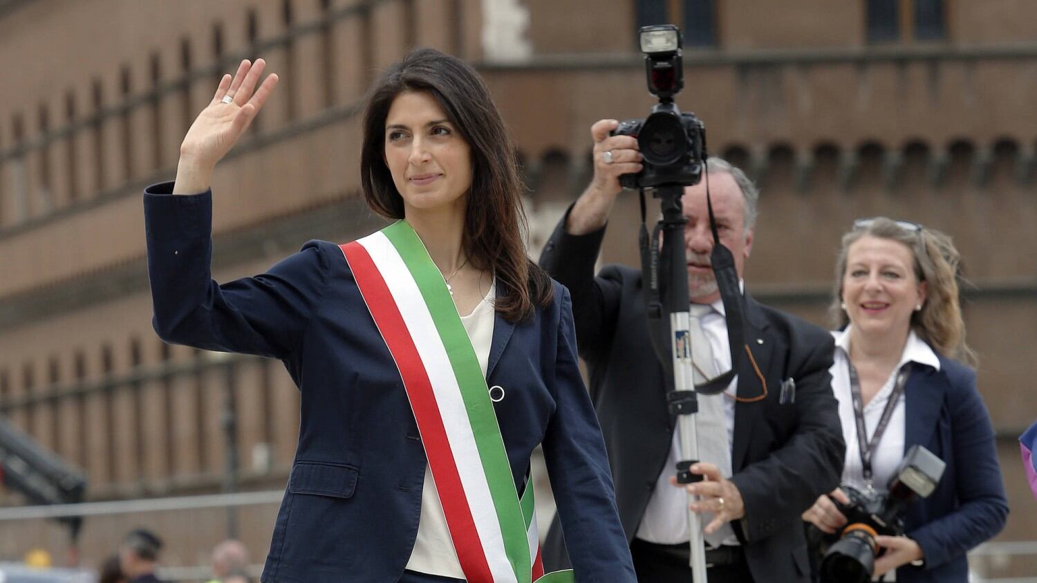 Raggi hackerata, ecco le sue mail rese pubbliche da Anonymous