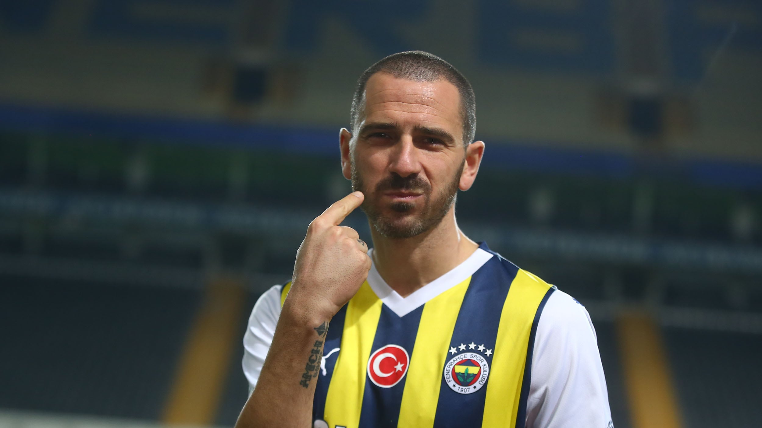 Bonucci dà l'addio al calcio giocato: ultima partita in Turchia