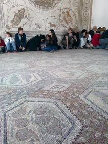 Paura a Tunisi: turisti presi in ostaggio 4