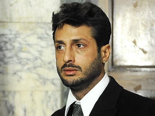 Corona, rinviato il processo per un errore: "C'è stata una falsa partenza"
