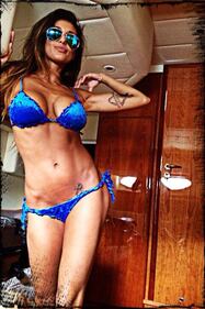 Isola dei famosi, le due bombe sexy 5