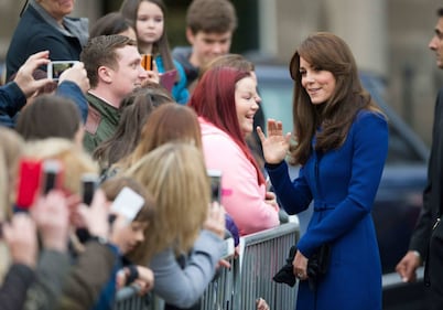 Kate Middleton, bella e glam in blu in Scozia 16