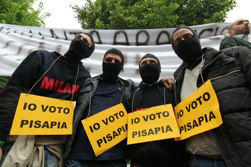 La Lega scende in piazza a Milano 2