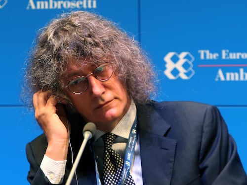 Flop di Casaleggio a Cernobbio. L'alieno di Grillo non convince