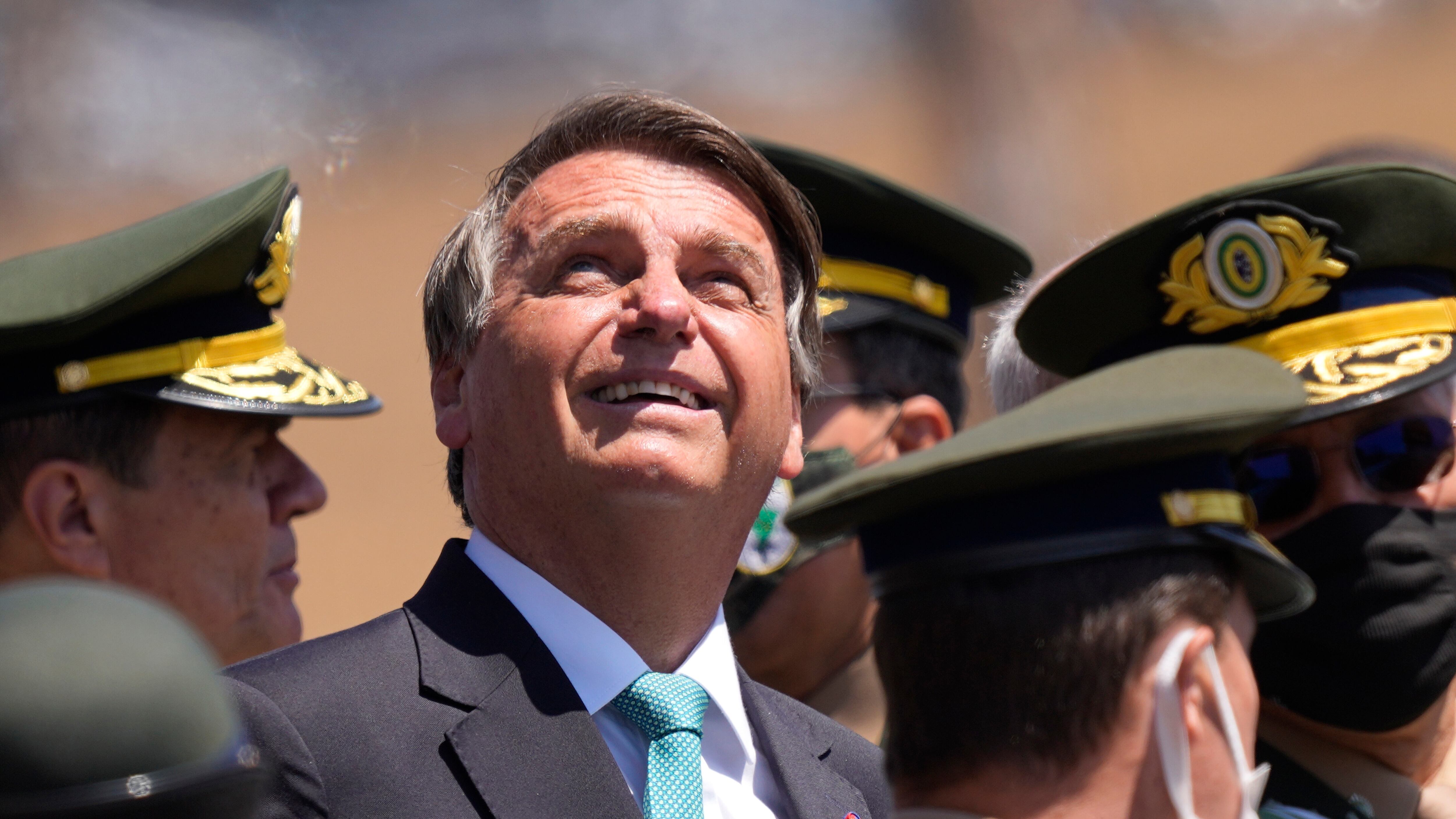 Bolsonaro legge il futuro: "Le mie tre alternative? Eletto, ucciso o arrestato"