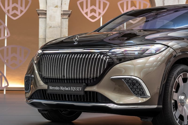 Mercedes-Maybach EQS SUV: guarda la gallery 12