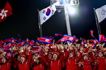 Sugli spalti a Pyeongchang anche il coro nordcoreano 2