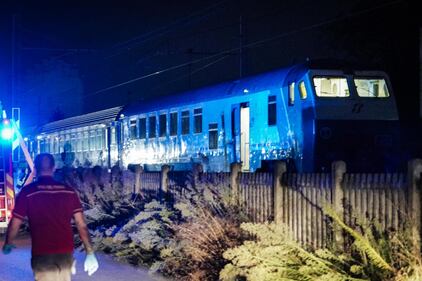 Torino, strage di operai sui binari 9