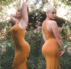 Stefania Ferrario, la modella che rifiuta le etichette 23