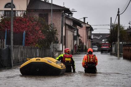 Il Ticino esonda ed allaga Pavia 11