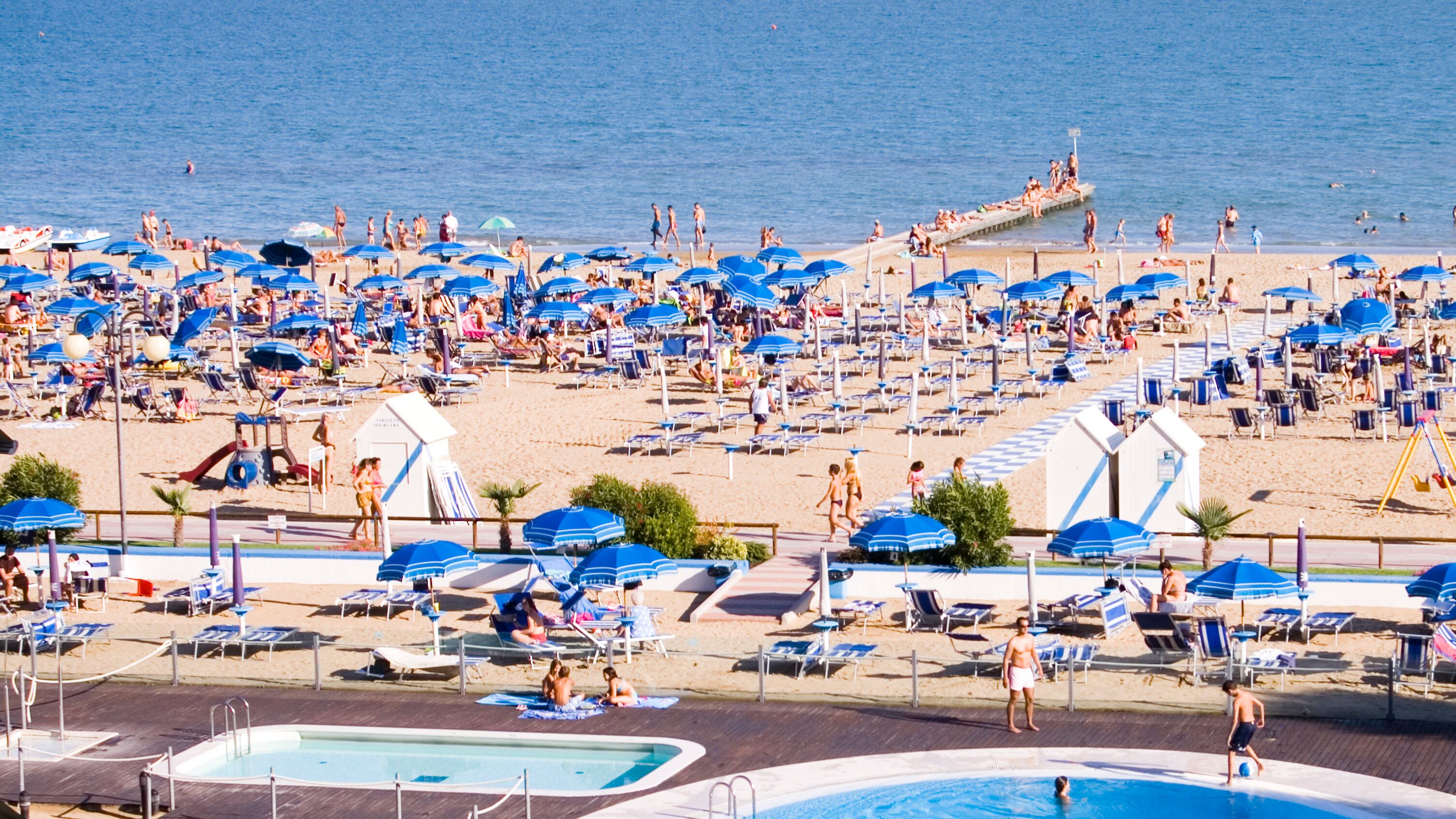 Sarà l'estate delle spiagge blindate