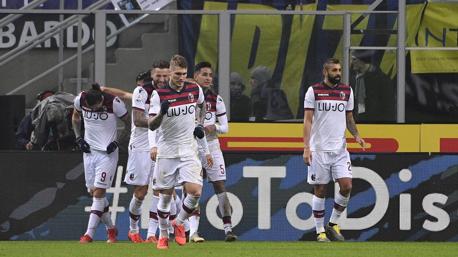 Il Bologna sbanca San Siro: Inter ko 1-0. Mihajlovic vince all'esordio