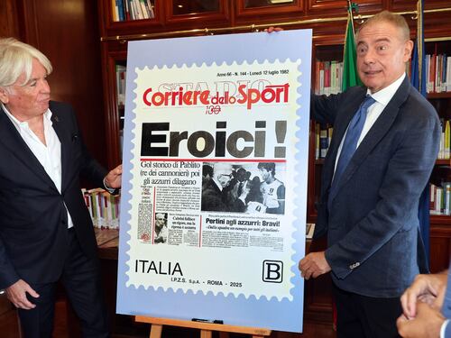 Corriere dello Sport, presentato il francobollo per i 100 anni: "Una grande storia italiana"