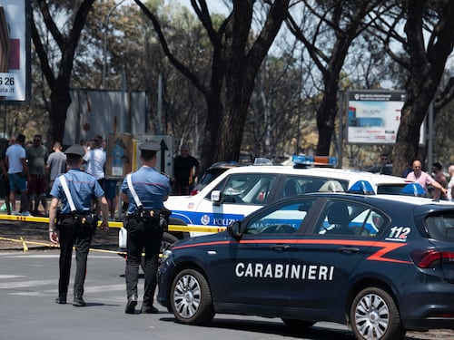 Incendio Roma, protesta autodemolitori blocca il traffico