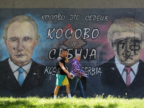 Trump chiama Putin e annuncia: "I negoziati inizieranno subito"