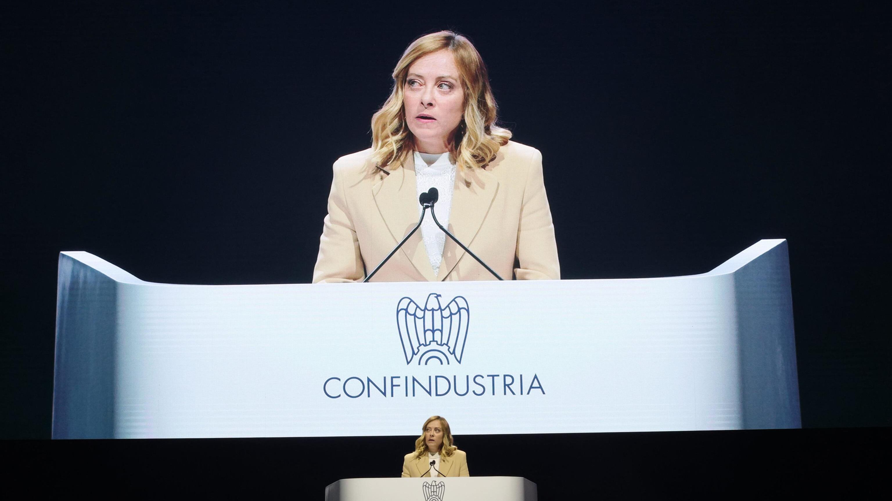 Confindustria25, Meloni: "Il governo è con le imprese. La Ue cancelli i dazi interni"
