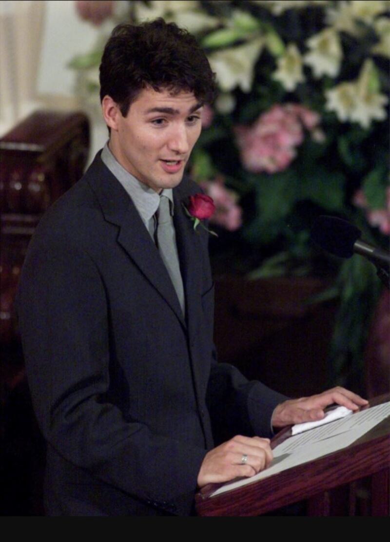 Justin Trudeau, le foto da giovane che stanno facendo impazzire il web 8