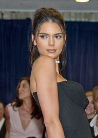 Alla cena con Obama spunta la bellissima Kendall Jenner 5
