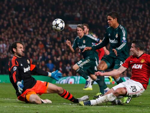 L'arbitro rovina Manchester United-Real Madrid. E Mourinho ringrazia