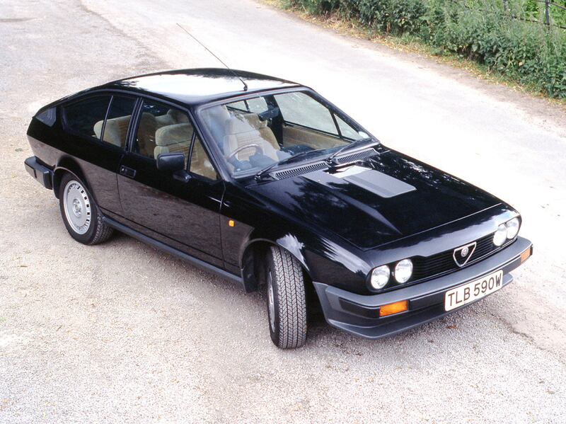 Alfa Romeo GTV6, guarda la gallery 16