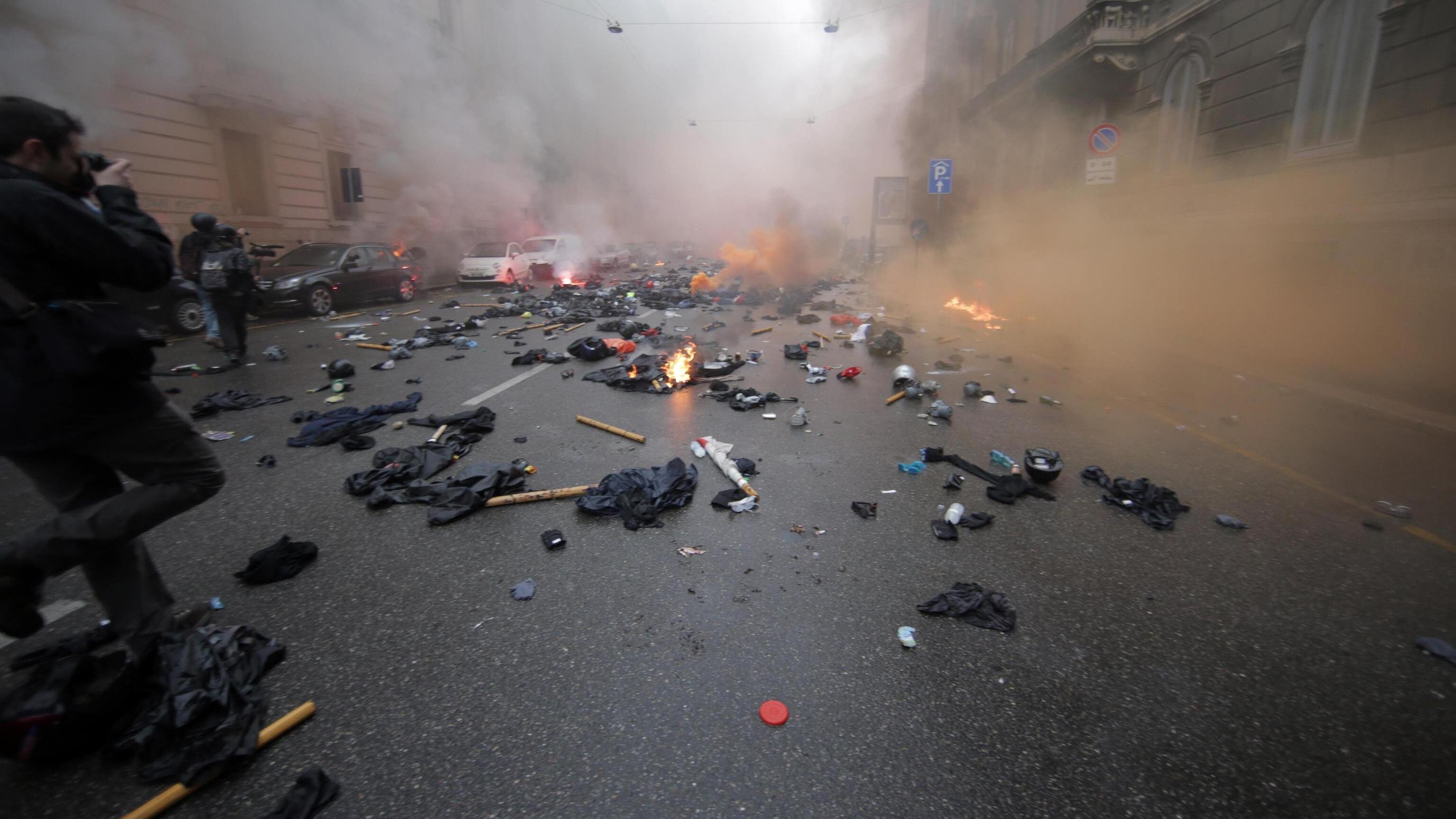 Devastazioni a Milano: almeno 10 gli indagati. Rischiano 15 anni