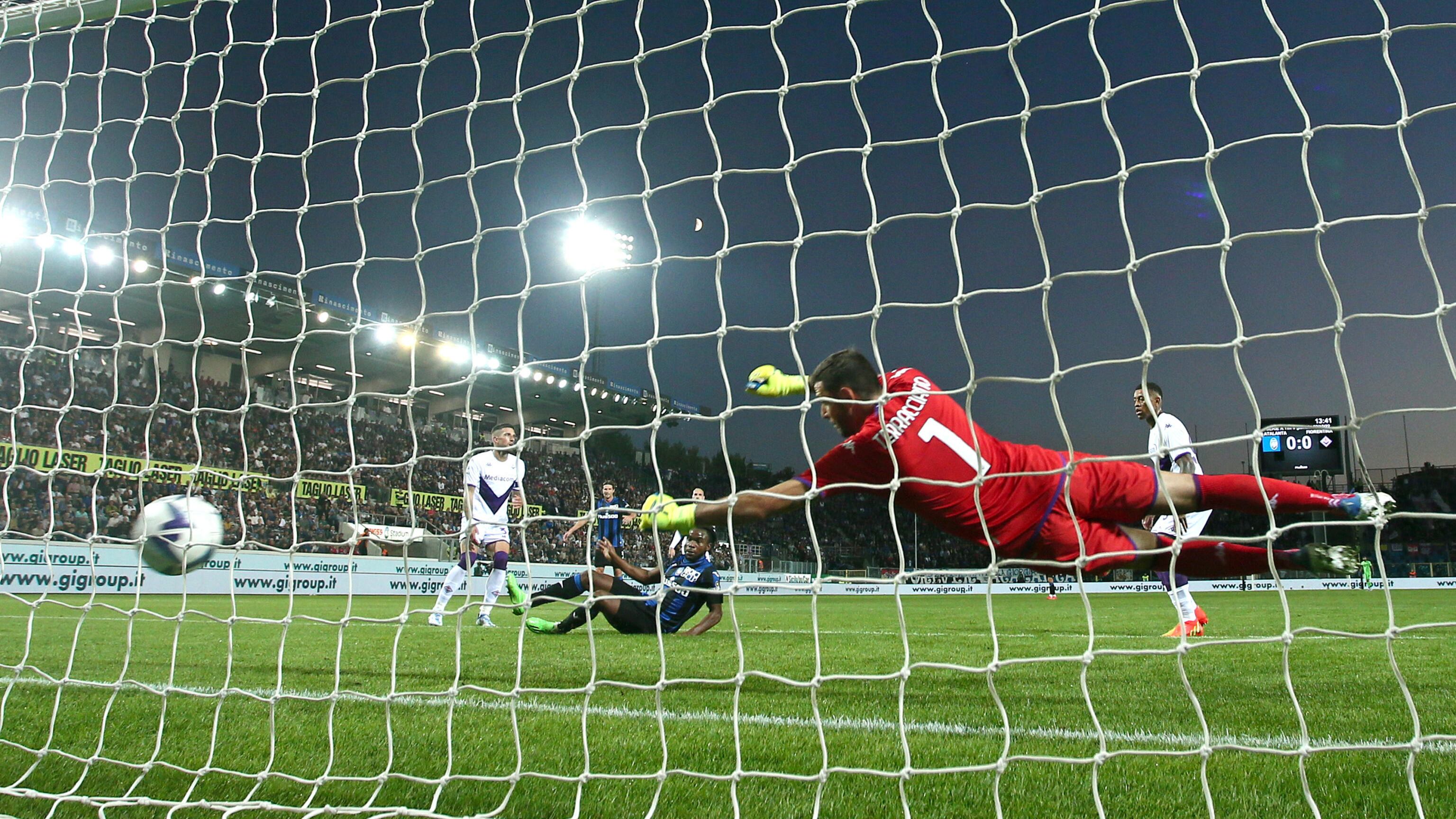 Alla Dea basta un gol: Lookman la rilancia in vetta