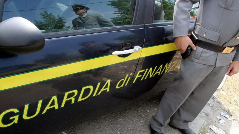 Operazione Doppio Click, migliaia di truffe online: 4 arresti