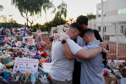 Il lungo addio a Charlie Kirk in Arizona 11