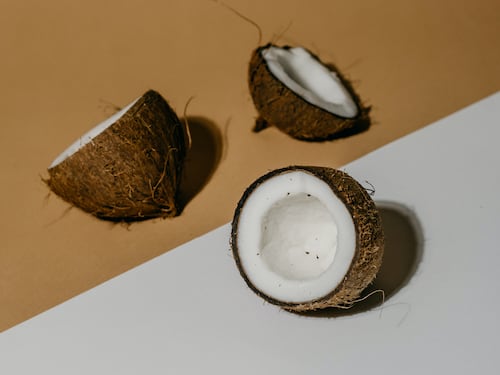Latte di cocco, le proprietà e i benefici di questa gustosa bevanda
