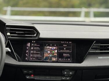 Audi A3 Allstreet: guarda la gallery della nuova compatta ibrida tedesca 17