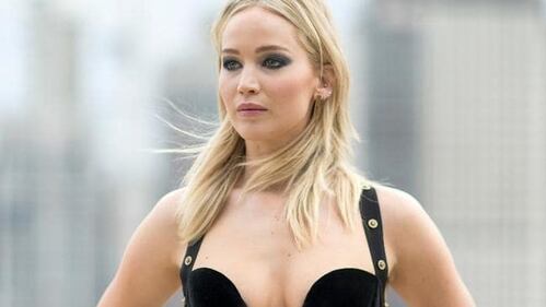 Jennifer Lawrence, immagini sexy 2