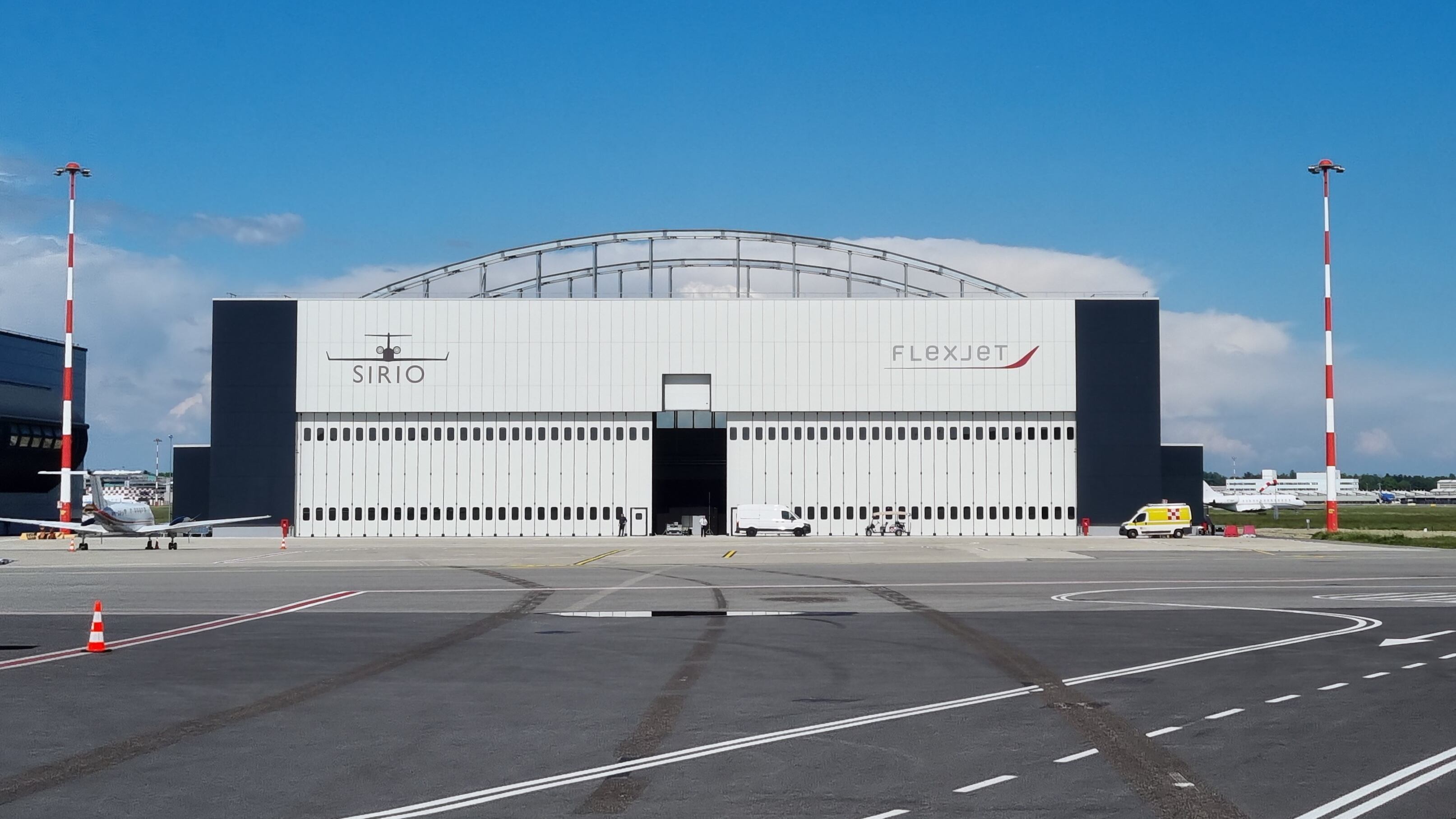 Sea Prime e Sirio inaugurano l'Hangar X per i voli business a Linate