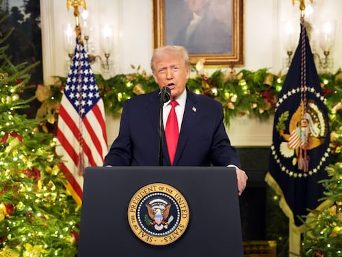Debito per gli aiuti a Kiev: mossa giusta che piace pure a Trump