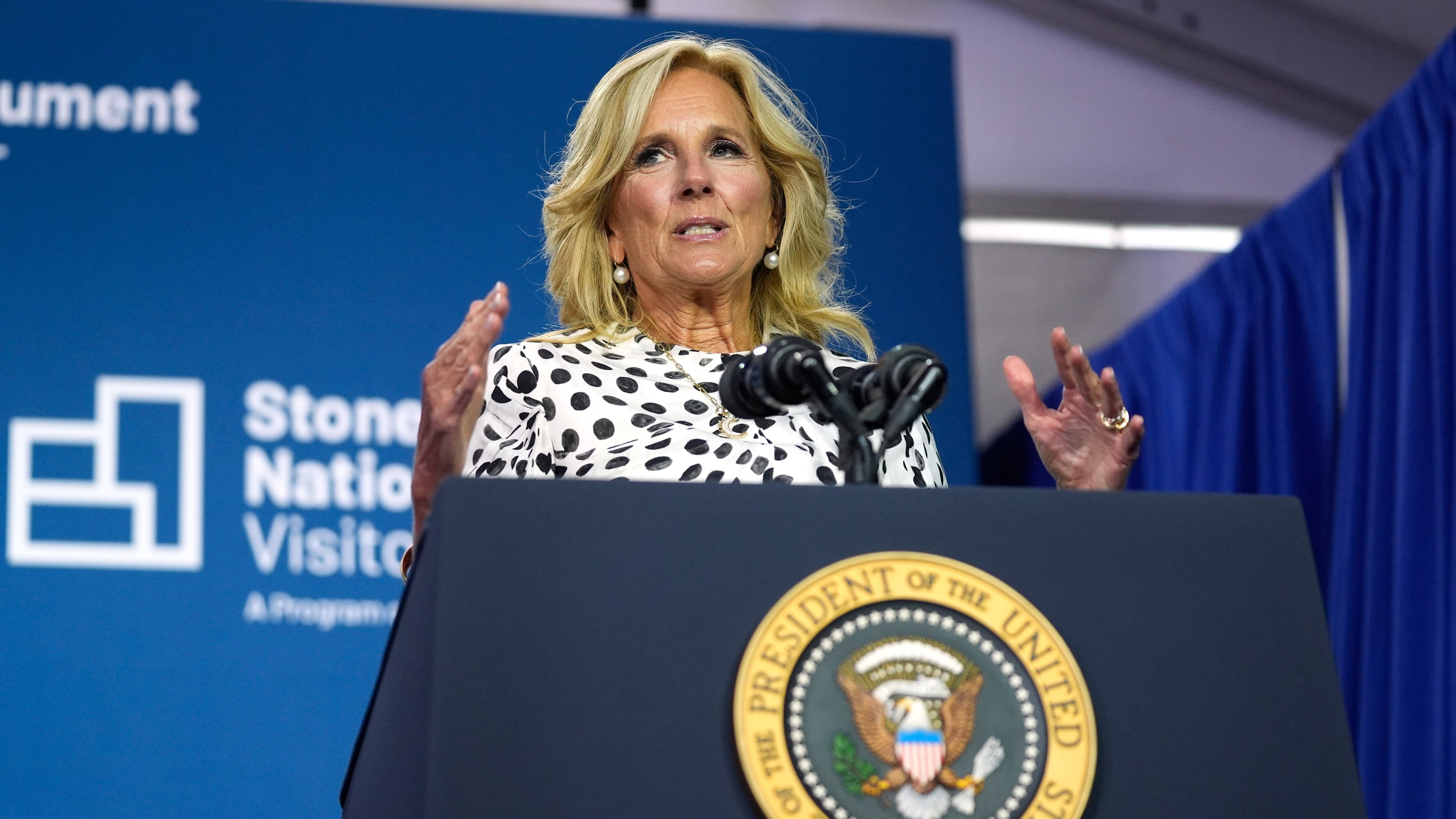 "Novanta minuti non definiscono quattro anni": Jill Biden scende in campo in difesa del presidente