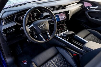 Audi SQ8 e-tron Sportback: guarda la gallery 16