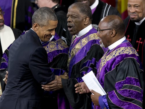 A Charleston Obama tuona: "Sulle armi ciechi troppo a lungo"