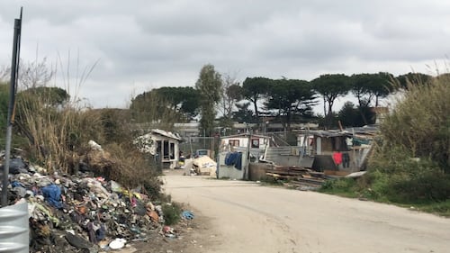 campo rom Giugliano 4