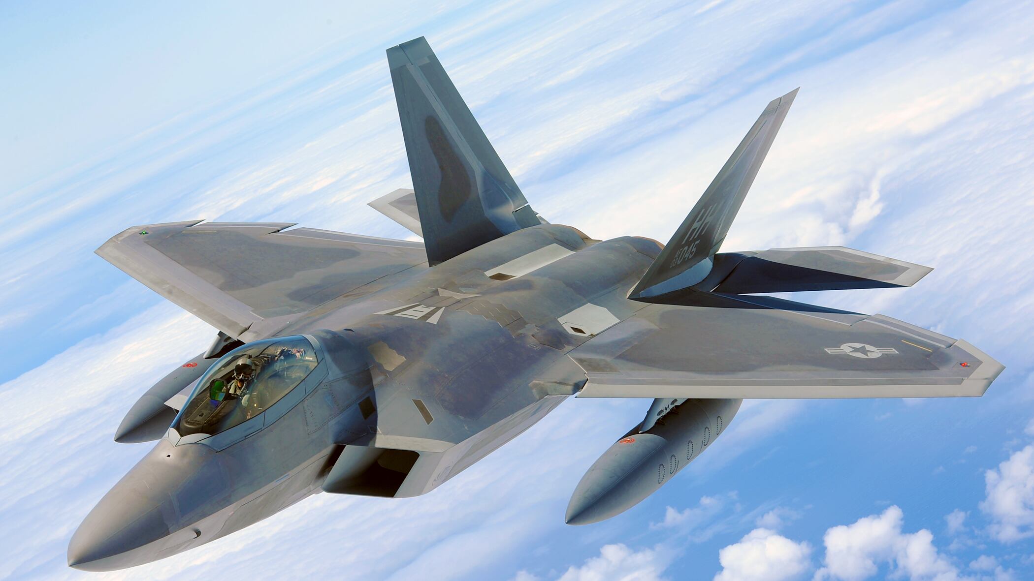 Esordio dell'F-22 Raptor, il caccia più moderno della storia