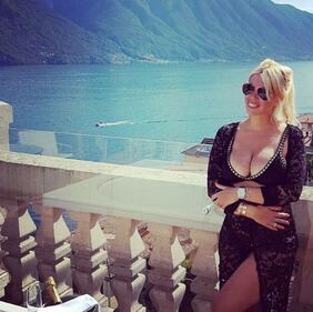 Wanda Nara, perizoma bollente 18