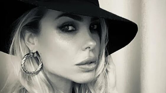 Ilary Blasi volta pagina? "La consola dopo l'addio a Totti"