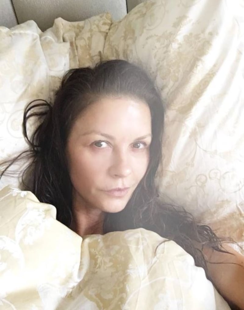 Catherine Zeta Jones, bellezza e fascino da vendere 1