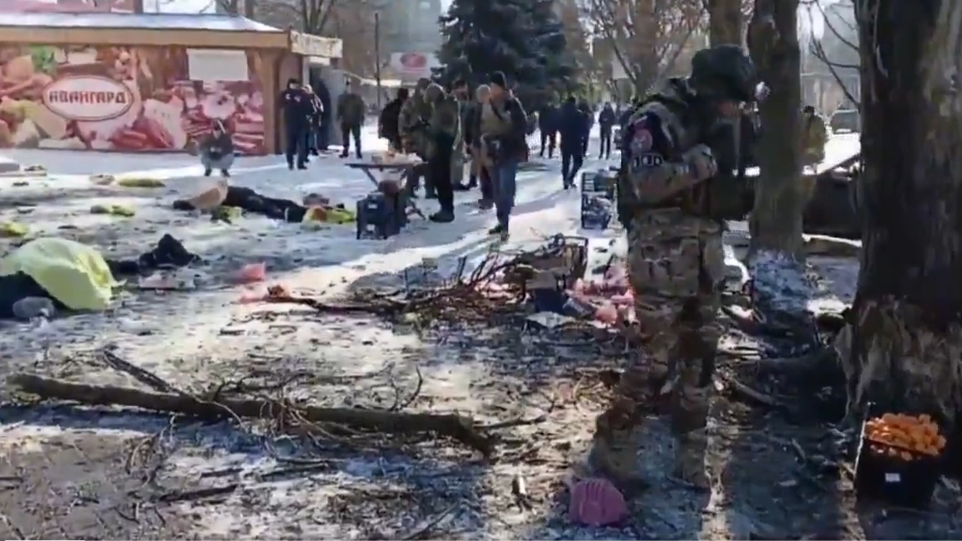 Strage al mercato di Donetsk: 25 morti. La Russia accusa Kiev: "Attacco terroristico"