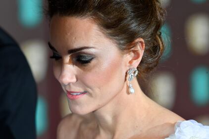 Kate Middleton in bianco ai Bafta 2019 2