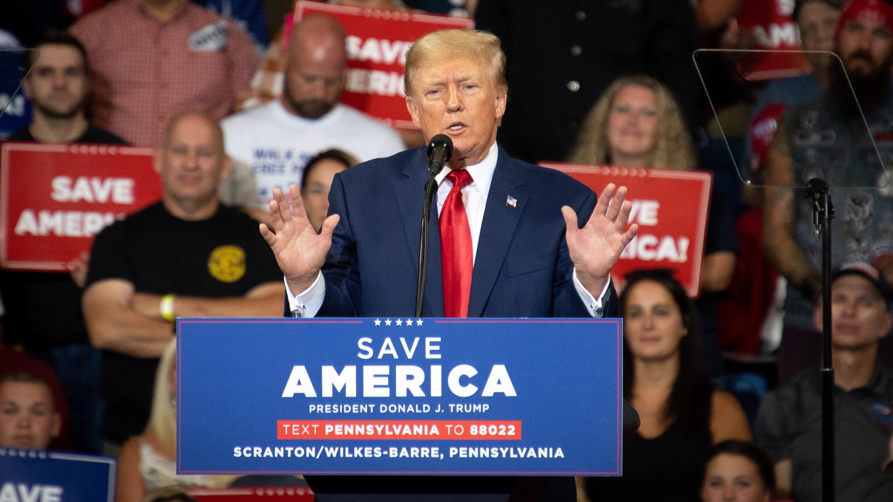 Trump ora è all'angolo. Solo e abbandonato anche dai fedelissimi