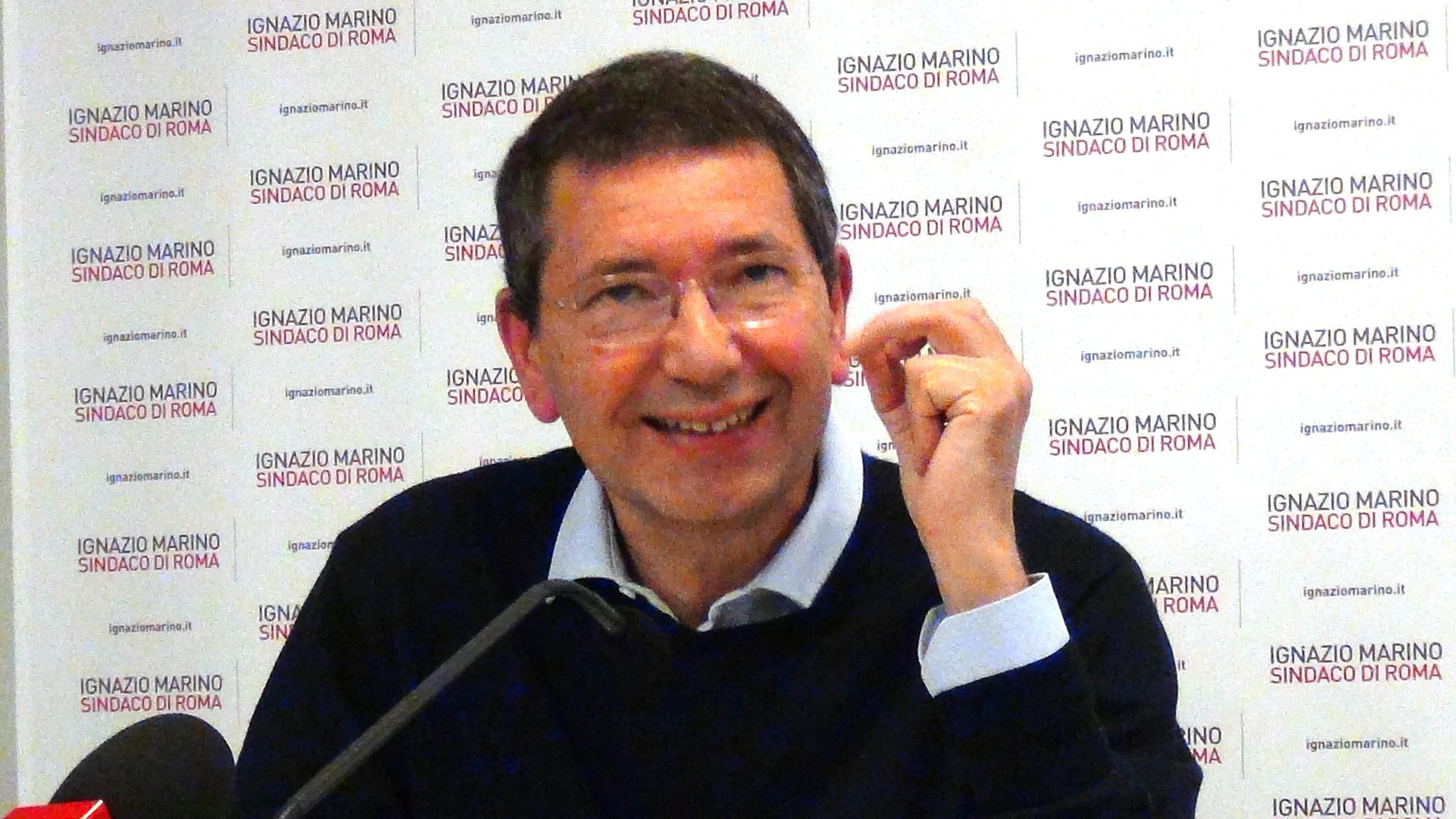 Marino sfida la Chiesa sulle coppie gay