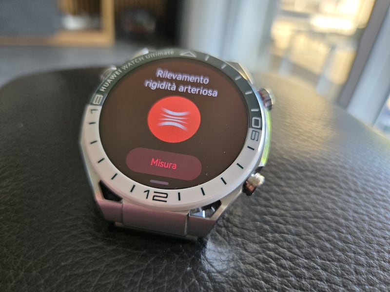 Huawei Watch Ultimate Green Edition: guarda tutte le foto 7