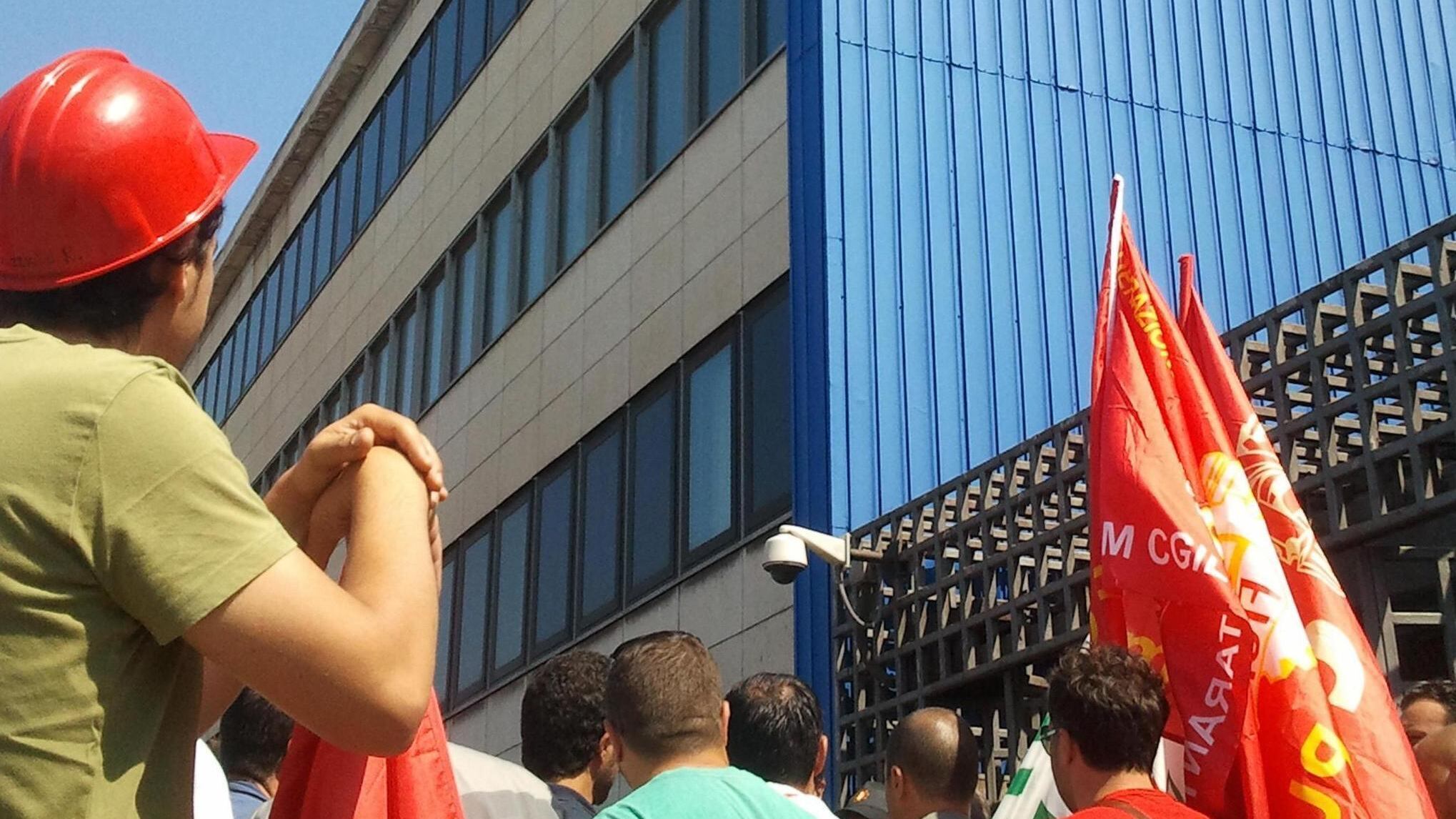 Il governo dichiara guerra ai pm anti Ilva