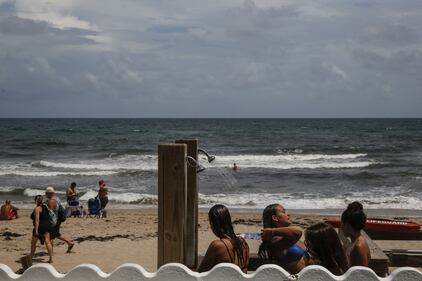 Uragano Dorian, in Florida ci si prepara al peggio 8